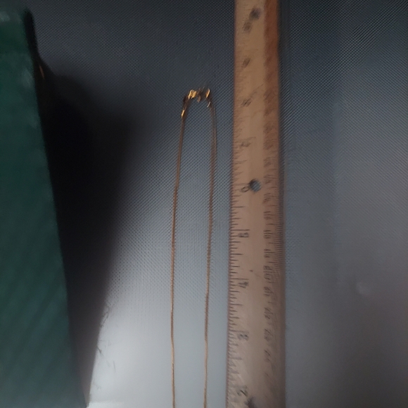 Gucci pendant necklace or zipper pull 2inches with 16in gf chain - Picture 2 of 4